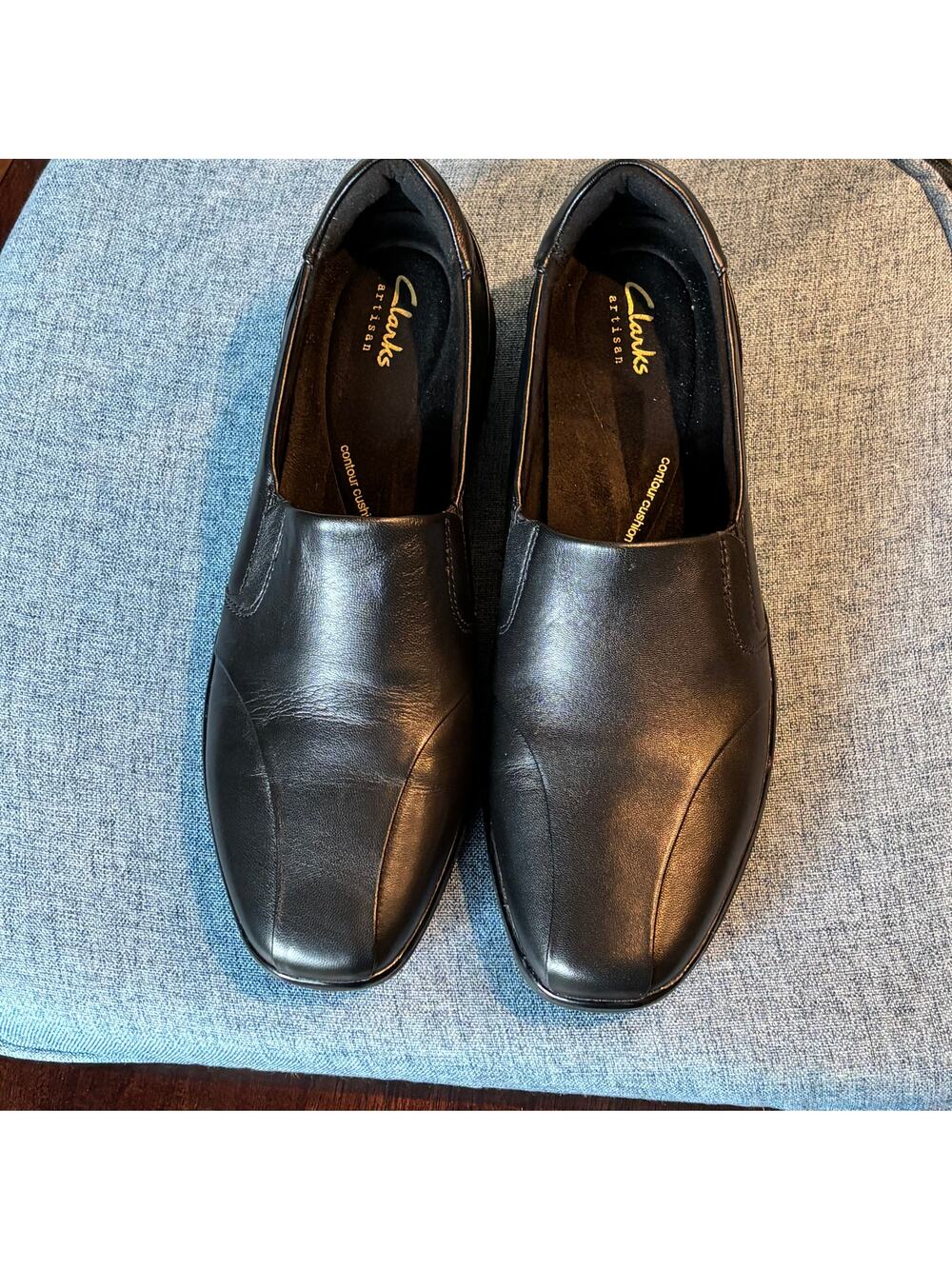 Clark's Lynell Edge slip on women's shoes size 9 -EUC